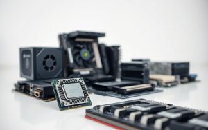what is the purpose of computer hardware